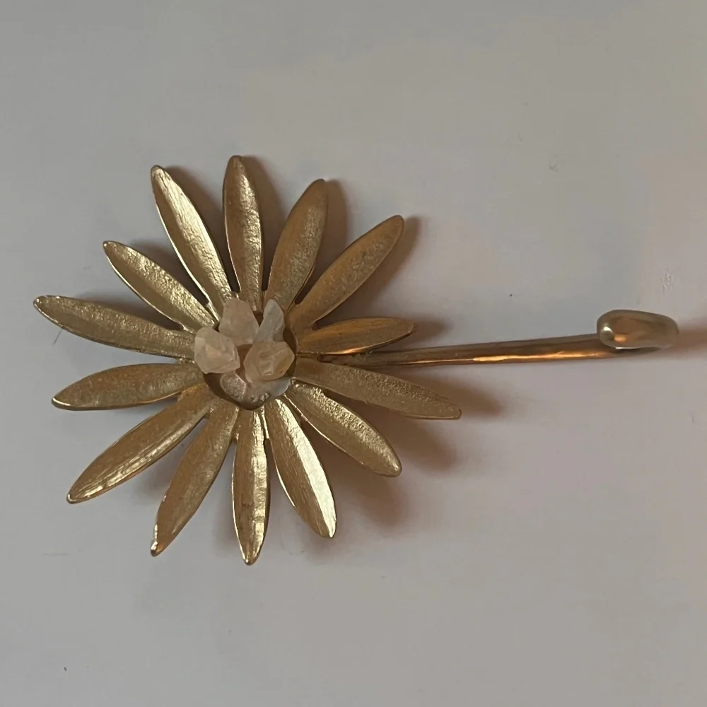 Anthropologie Brass Color Bathroom Hardware - Flower Shape with Pink Quartz